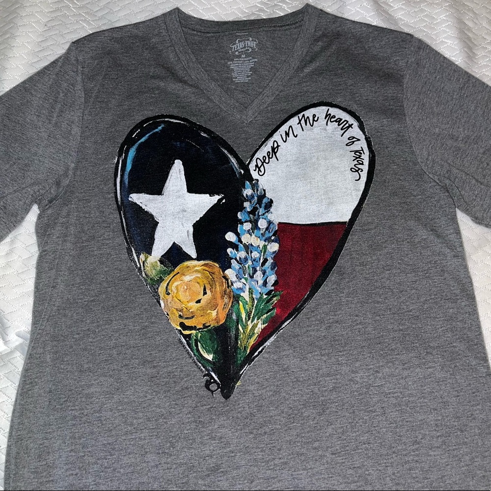 Deep In The Heart Of Texas Tee size M